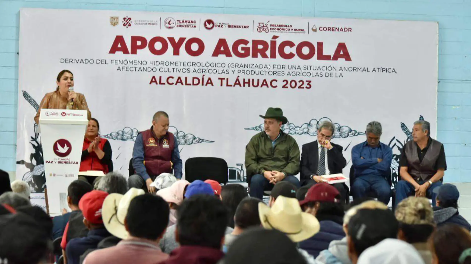 Tláhuac apoya a campesinos damnificados tras fuertes granizadas